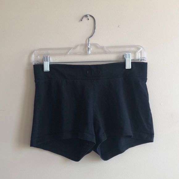 H&M Sleeping Booty Shorts - Picture 1 of 2